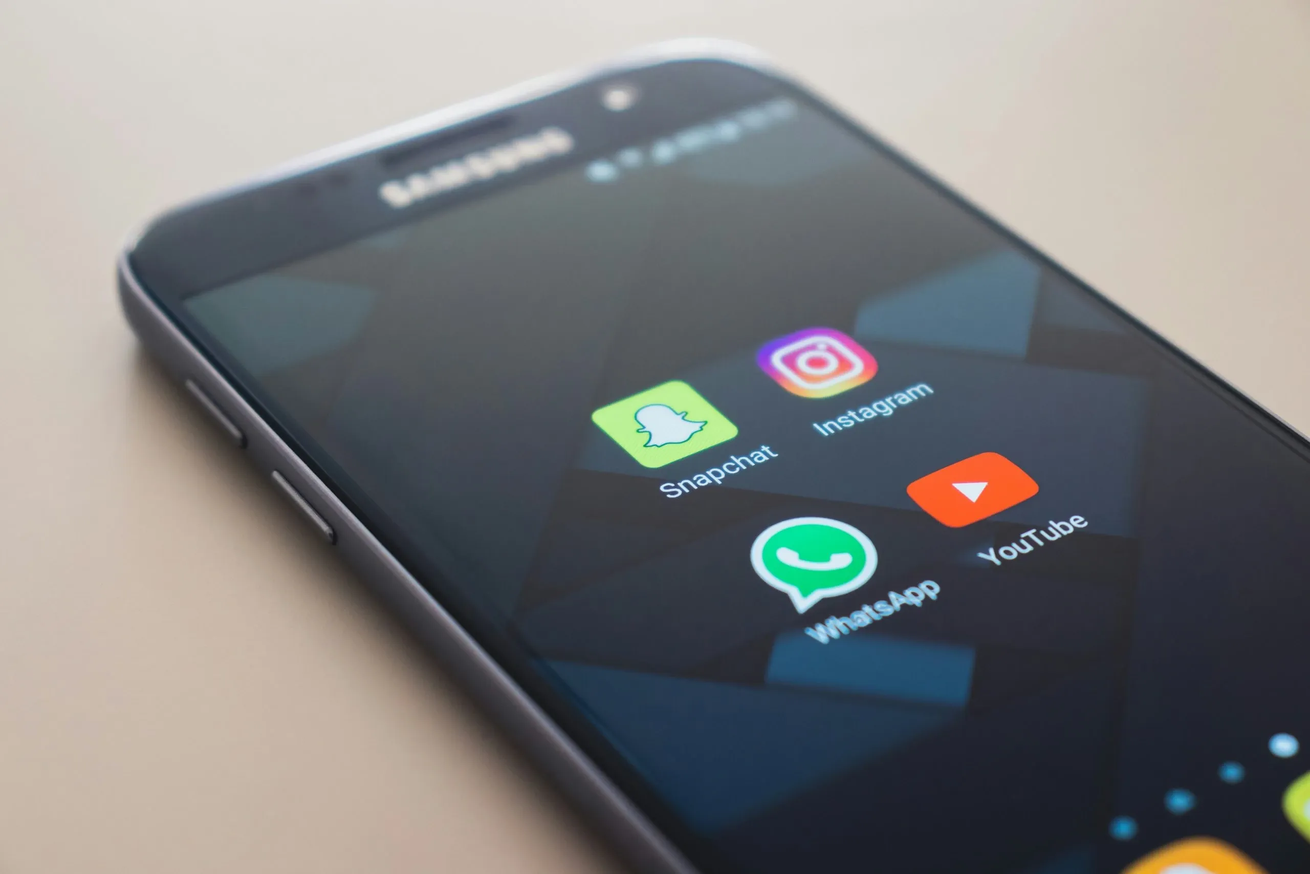Menavigasi Antarmuka Android: Kiat dan Trik untuk Efisiensi
